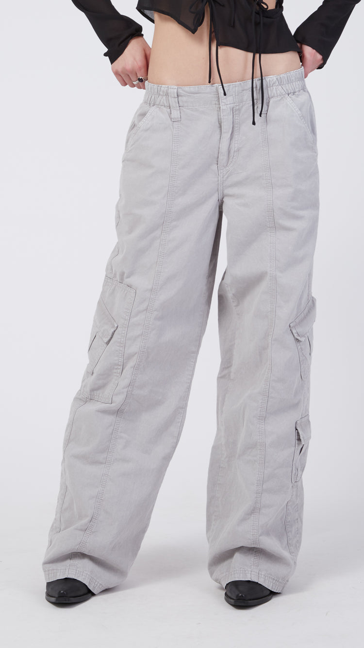 Rue21 Gray Y2K Cargo Pants