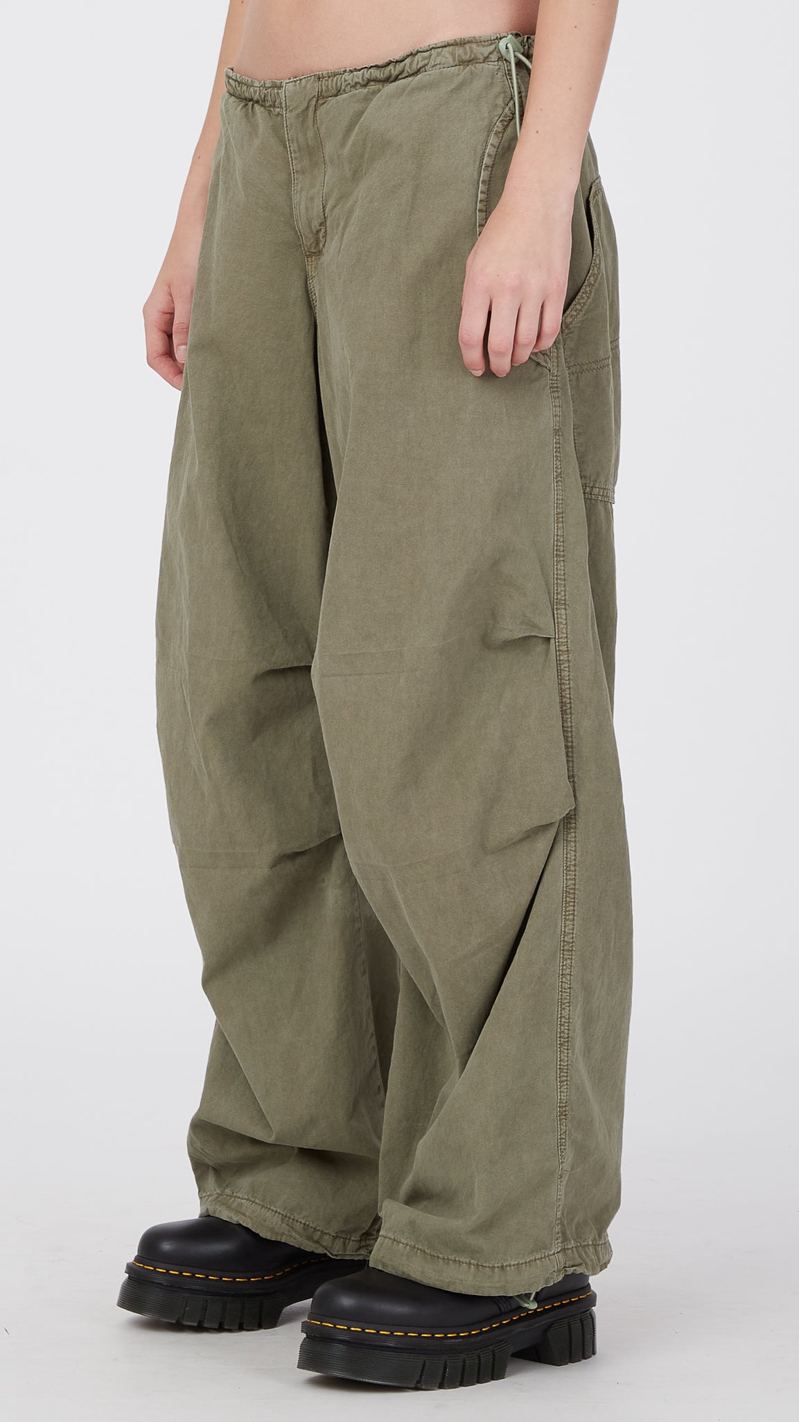 Men's Premium Baggy Cargo Pants Beige | STREETMODE ™ COM